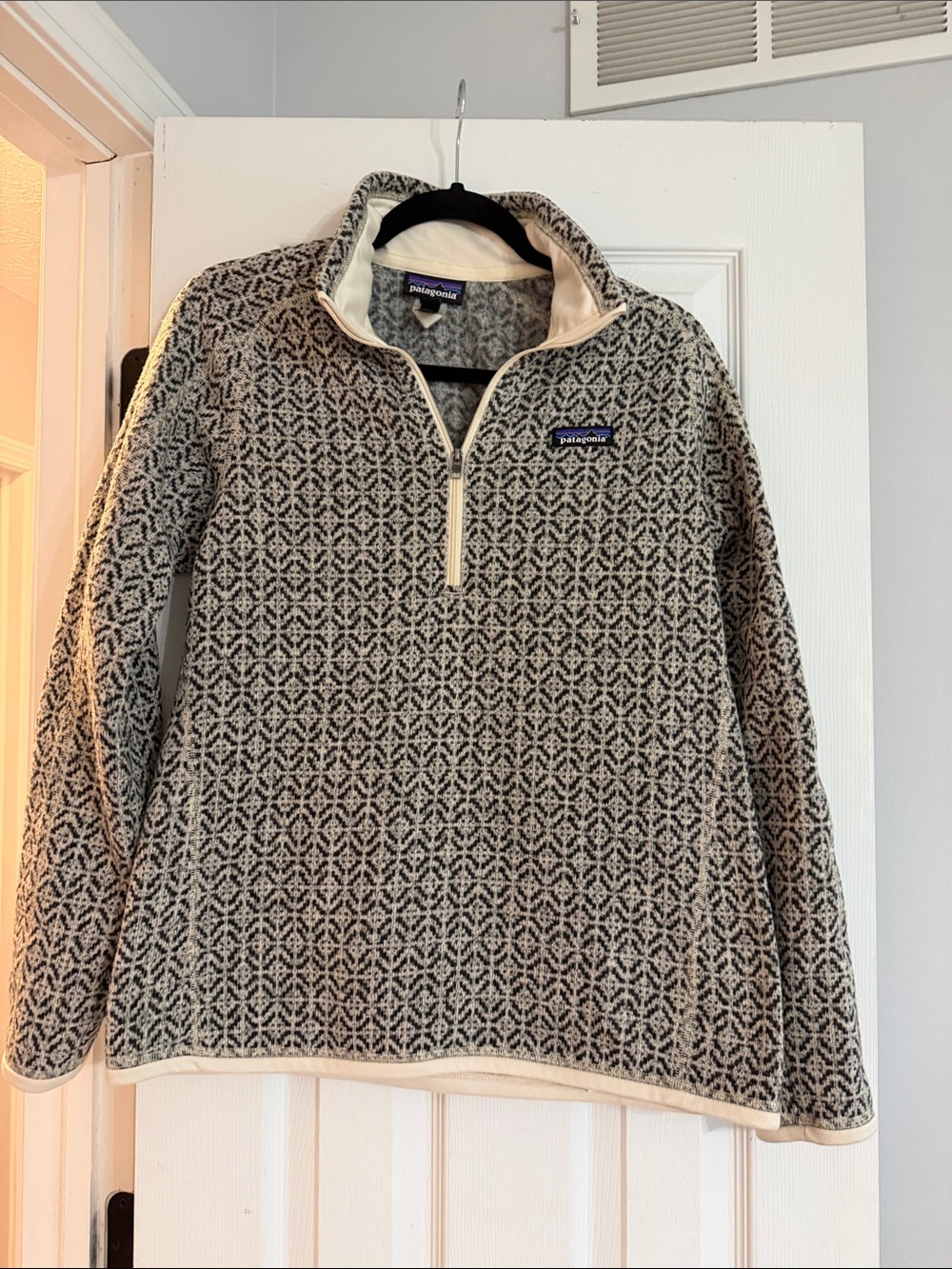 Patagonia Women's Cream & Black Patterned Quarter-Zip Fleece Pullover